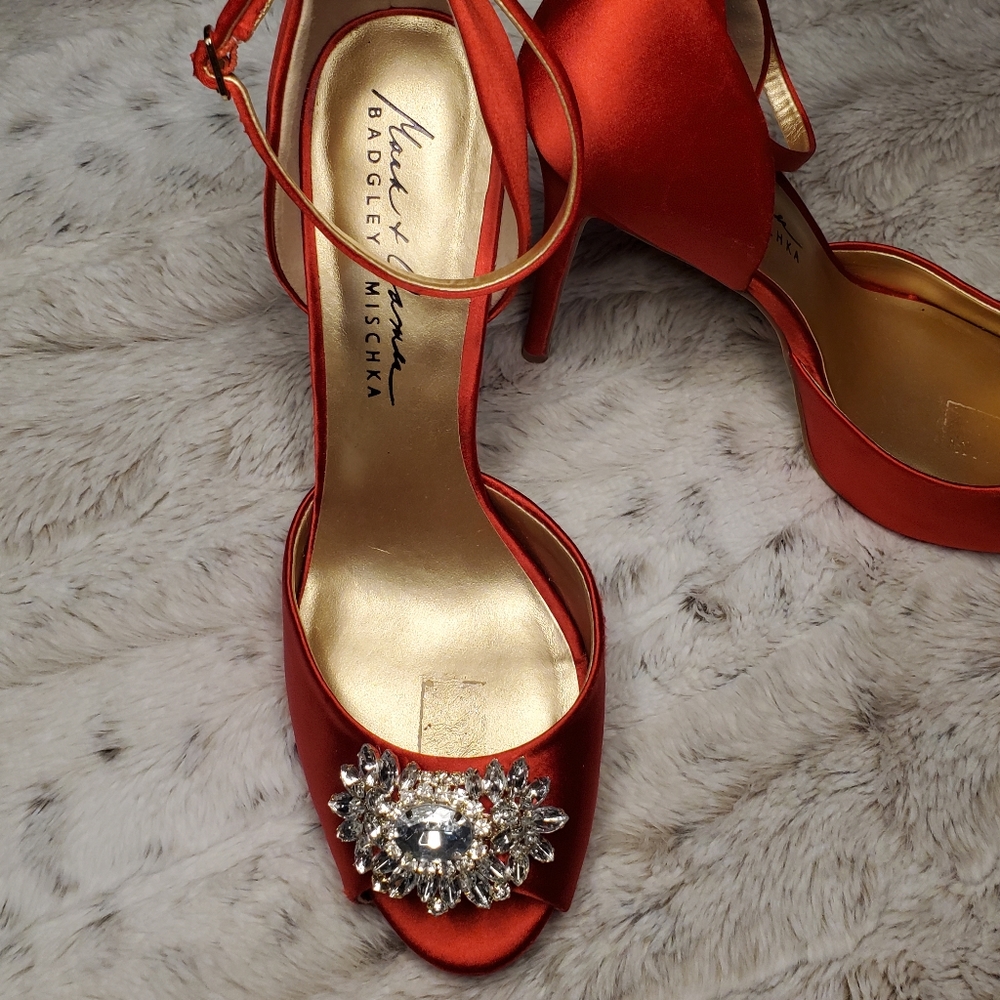 Stunning 😍 Badgley Mischka  Heels